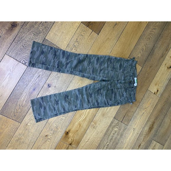 Anthropologie Camo Cropped Utility Flare Pants 26 - Picture 5 of 5